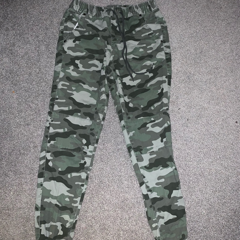 Camouflage joggers